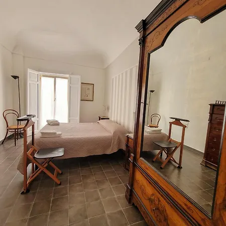Bed & Breakfast Loft Famiglia Arezzo *