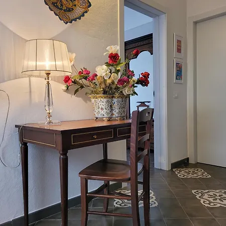Bed & Breakfast Loft Famiglia Arezzo *