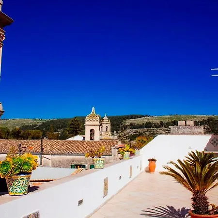 Couette-café Loft Famiglia Arezzo 3*